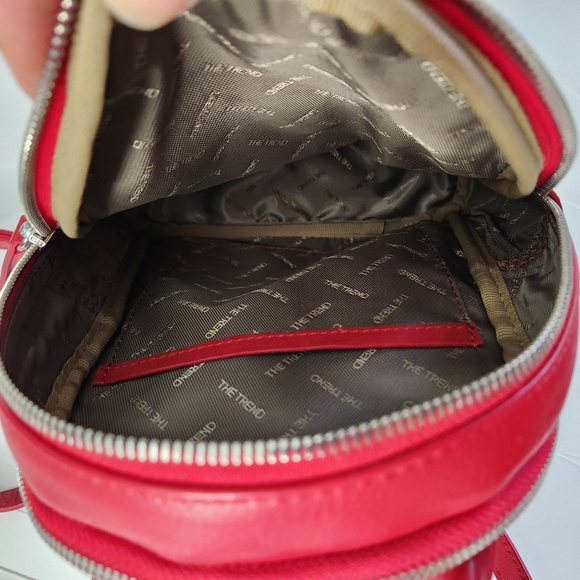 THE TREND Mini leather backpack with double compartment red - Picture 12 of 16